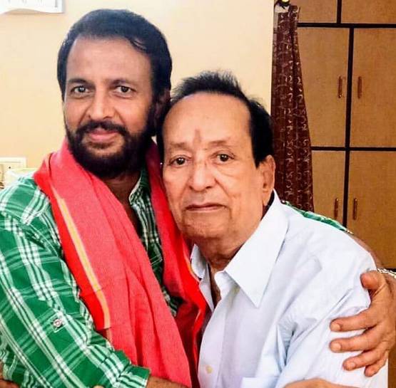 10 किलो का मुकुट, 5 घंटे मेकअप के बाद रावण बनते थे अरविंद त्रिवेदी