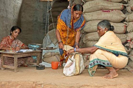 वन नेशन, वन राशन कार्ड: प्रवासी मजदूरों के लिए मानी जा रही गेम चेंजर स्कीम