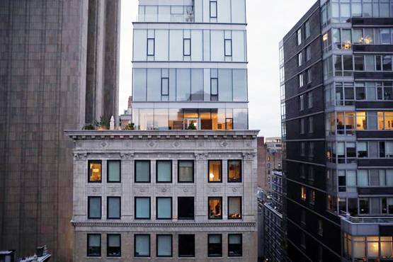 मकान मालिक ने 200 किराएदारों का पैसा किया माफ, 2 लाख तक है रेंट