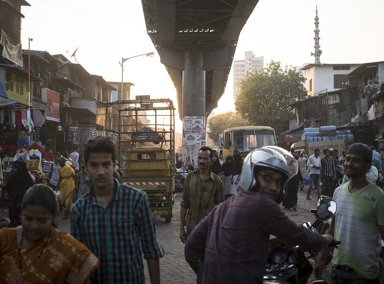 एशिया के सबसे बड़े स्लम में कोरोना अटैक, 1 की मौत, यहां रहते हैं 15 लाख लोग