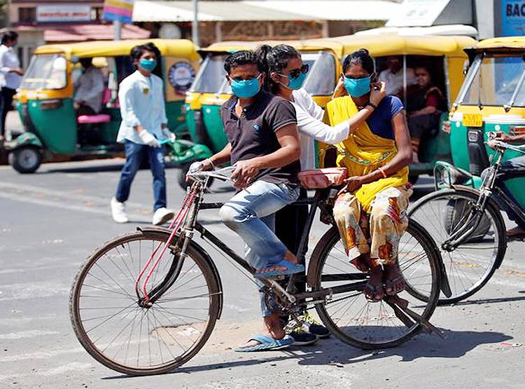 लॉकडाउन में घर से निकलने में मदद करेगा आरोग्य ऐप, यूं मिलेगी हरी झंडी