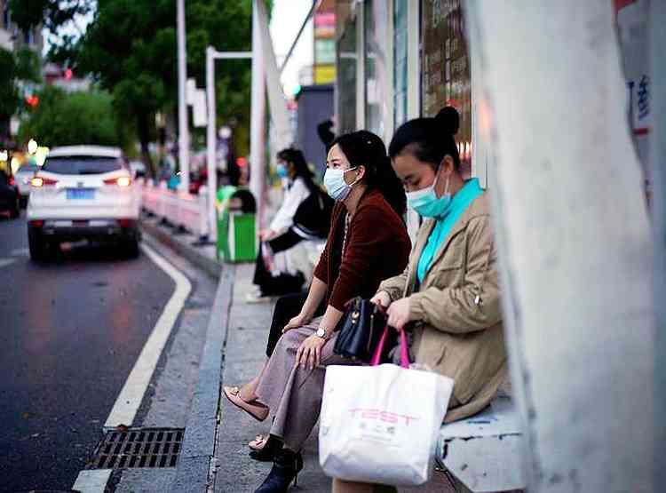 चीन के वुहान में फिर आया कोरोना वायरस, इस बार इंग्लैंड से पहुंचा