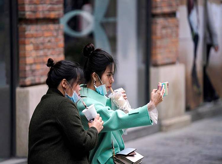 चीन के वैज्ञानिक का दावा- 4 हफ्तों में कम होंगे कोरोना वायरस के मामले