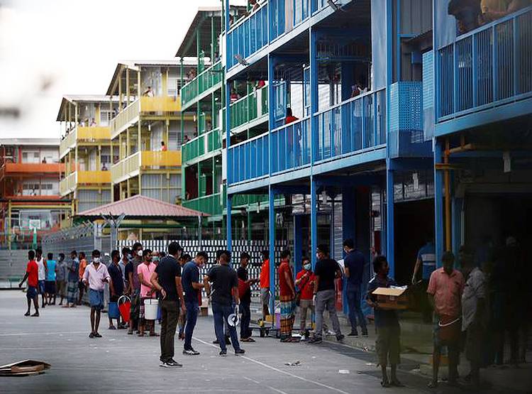 क्या भारत- PAK की वजह से इस देश में आई कोरोना की दूसरी लहर?