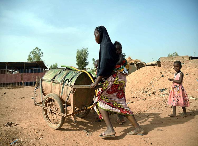 UN ने चेताया-महामारी के साथ-साथ भुखमरी भी फैलाएगा कोरोना