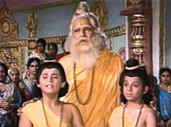 दो बार शादी के बंधन में बंधे हैं टीवी के श्रीकृष्ण, संयोग से दोनों ही पत्नियां डेंटिस्ट