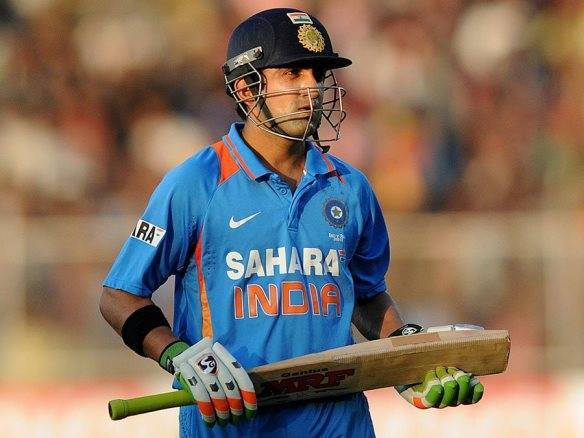 लोगों के पटाखे फोड़ने पर भड़के गंभीर, अश्विन बोले- कहां से खरीद लाए