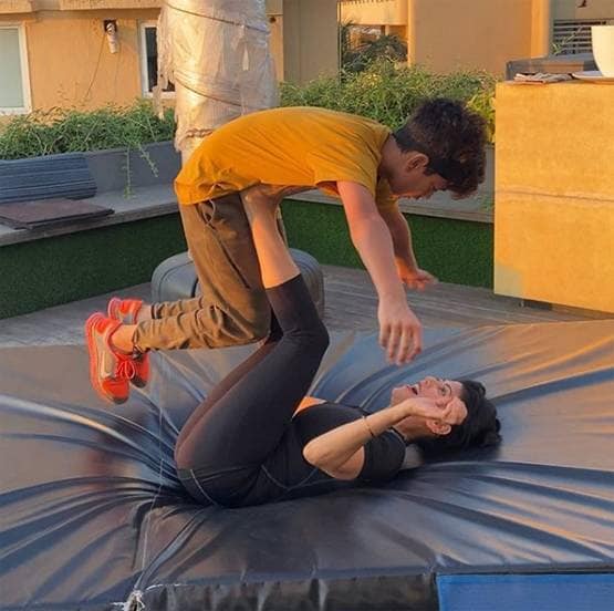 मौत के सालों बाद भी पति के करीब हैं दिव्या भारती, बच्चे बुलाते हैं बड़ी मम्मी