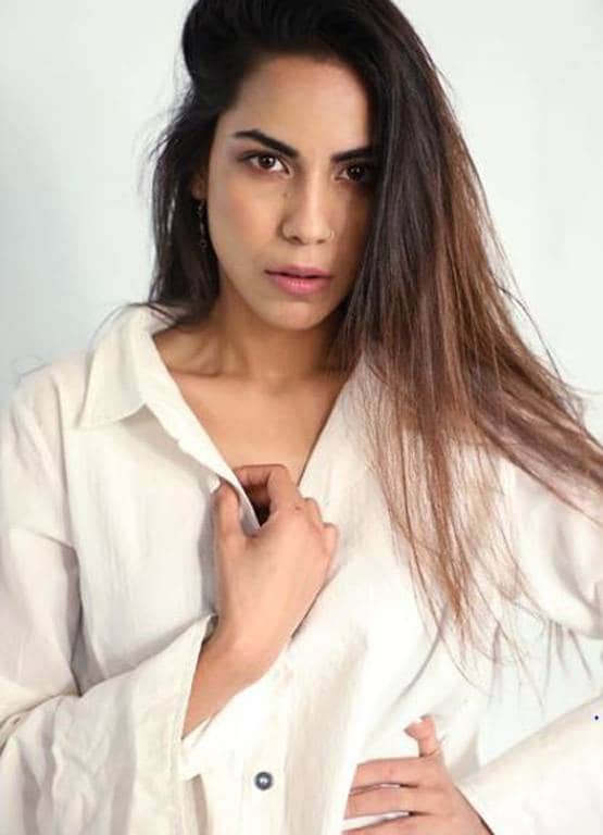 पति प्रती‍क बब्बर संग अनबन की खबरों पर भड़कीं सान्या सागर, कही ये बात