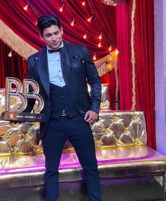 सिडनाज का कमालः 'भुला दूंगा' को 5 करोड़ व्यूज, फैंस ने ऐसे किया सेलिब्रेट