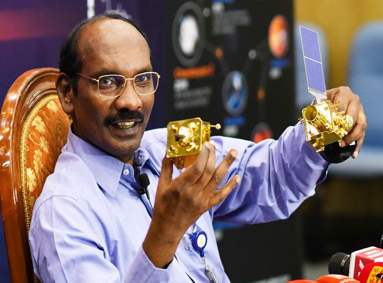 कोरोना ने रोका गगनयान मिशन, रूस में एस्ट्रोनॉट्स की ट्रेनिंग थमी