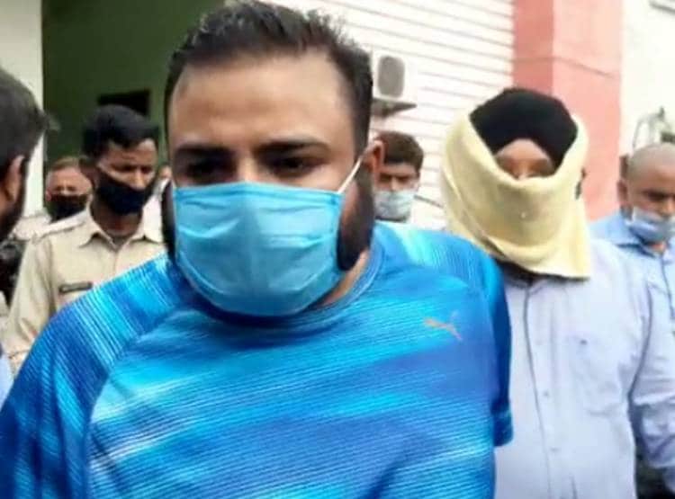 लॉकडाउन में रईसजादों की होटल में अय्याशी, सेक्स रैकेट का खुलासा