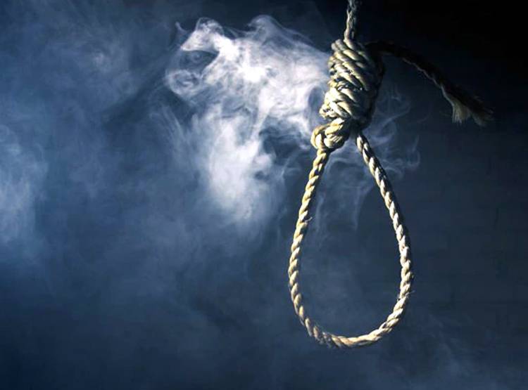 चाचा ने तमंचा देकर कहा- मां-भाई-बहन को मार दो, भतीजी ने किया सुसाइड