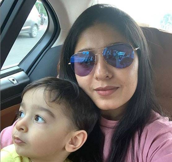 पति से अलग हुईं सिंगर सुन‍िध‍ि चौहान, टूटा आठ साल पुराना रिश्ता?