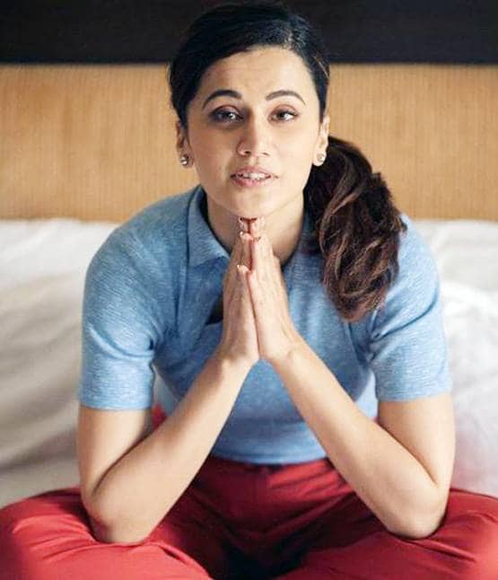 छोटे बालों में तापसी को देख सेलेब्स हैरान, कहा- ये क्या कर लिया