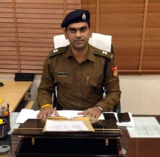 कौन हैं IPS आनंद, कोरोना न फैले, इसलिए कैंसर का दर्द सहकर भी की ड्यूटी