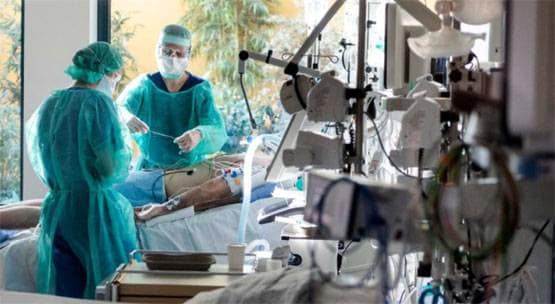 कोरोना पर 10 सबसे बड़े सवाल, जानें- AIIMS डायरेक्टर के जवाब