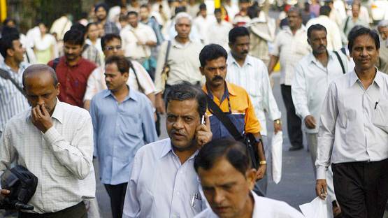 क्या लॉकडाउन में काम आएंगे प्रावधान, कितनी सेफ है प्राइवेट नौकरी?