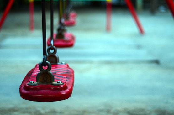 कोरोना वायरस का कहर: अमेरिका में एक साल के लिए स्कूल-कॉलेज बंद