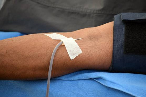 कौन हैं IPS आनंद, कोरोना न फैले, इसलिए कैंसर का दर्द सहकर भी की ड्यूटी