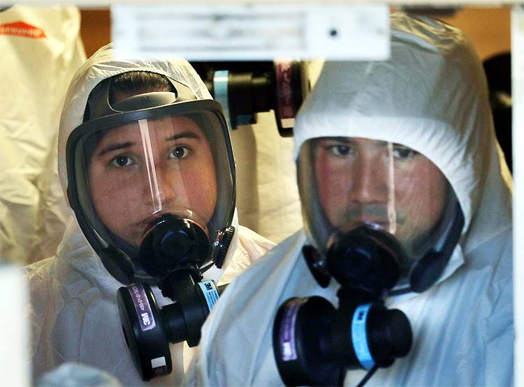 वियतनाम युद्ध में जितने अमेरिकी नहीं मरे, उतने कोरोना ने 4 महीने में मार दिए