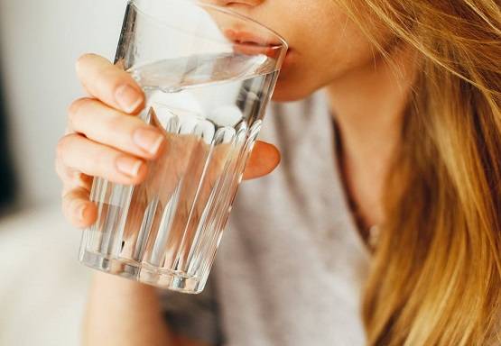 क्या पैरासिटामोल-इबुप्रोफेन से हो सकता है कोरोना का इलाज?