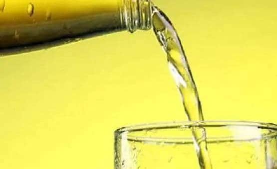 लॉकडाउन में नहीं मिली शराब तो तीन लोगों ने पिया वार्निश, तोड़ा दम