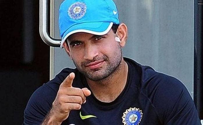 दीये की जगह पटाखे, पठान ने किया ऐतराज तो उल्टा भड़क गए यूजर्स