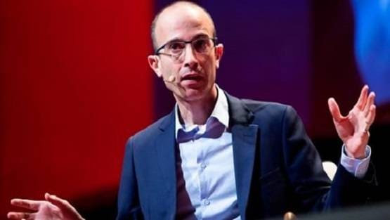 कोरोना से जंग में US कर रहा ये बड़ी गलती, बड़े इतिहासकार ने चेताया