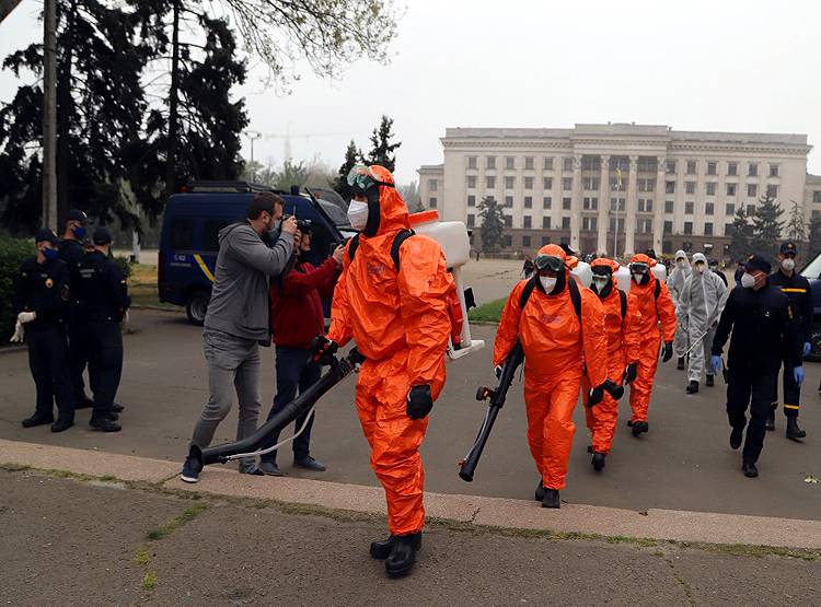 रूस पर कोरोना का अब तक का सबसे बड़ा हमला, चौंका रहा है बीमारी का पैटर्न