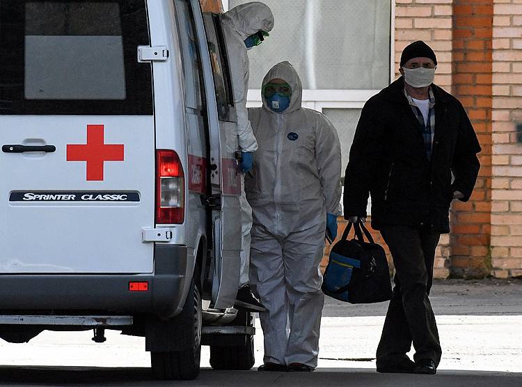 रूस पर कोरोना का अब तक का सबसे बड़ा हमला, चौंका रहा है बीमारी का पैटर्न