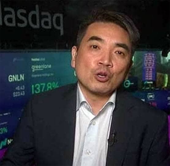 इंग्लिश नहीं बोल पाते थे Zoom ऐप के CEO, आज इतनी संपत्ति के मालिक