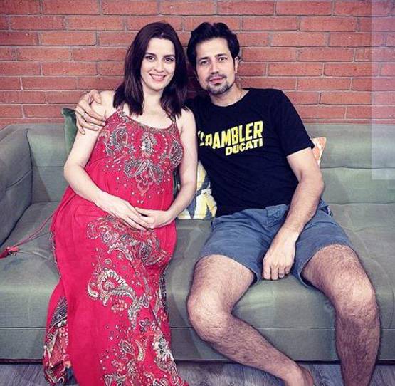 लॉकडाउन के बीच एकता कौल की हुई वर्चुअल गोद भराई, Photos