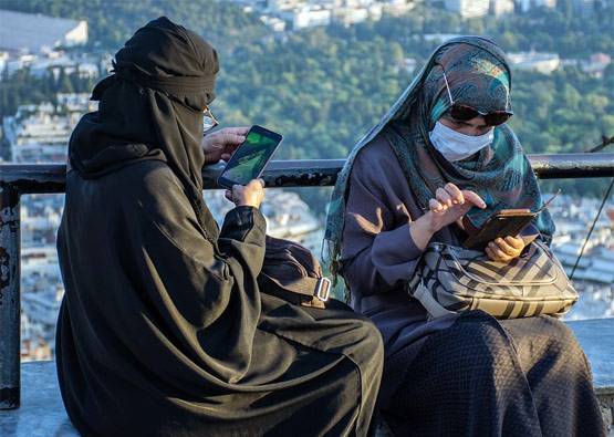 इस देश में इमाम बोले- मुस्लिमों का कुछ नहीं बिगाड़ पाएगा कोरोना, डॉक्टर परेशान