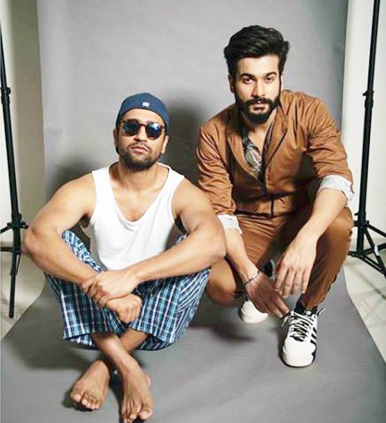 विक्की कौशल के बर्थडे पर भाई सनी का शायराना अंदाज, शेयर की Photos