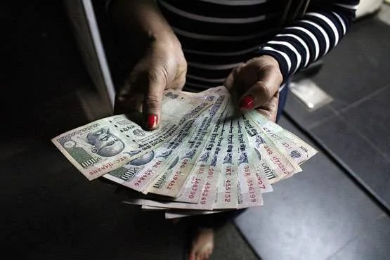 जानिए कैसे छपते हैं नोट, कहां से आता है स्याही-पेपर