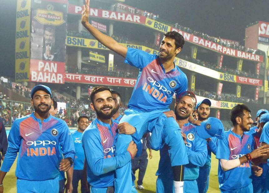 नेहरा ने बताया- पहनने के लिए अच्छे जूते नहीं थे, डेब्यू में हुई थी दिक्कत