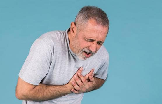 कैंसर के इन मरीजों में  Covid-19 का खतरा ज्यादा, रहें सावधान