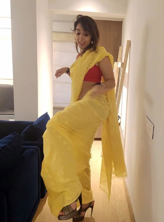 पत्नी-बेटी संग आमिर खान की मूवी नाइट, फ्लॉन्ट किए ग्रे हेयर