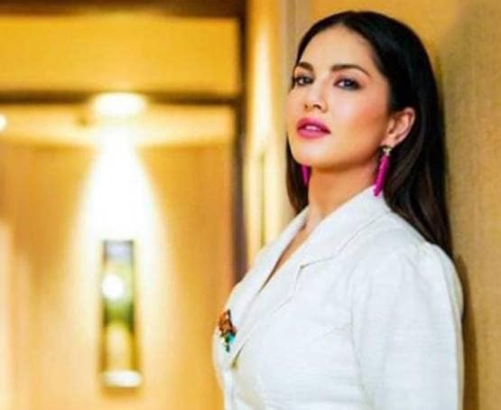 ना कपूर और ना खान, प्रियंका-सनी को गूगल पर किया गया सबसे ज्यादा सर्च