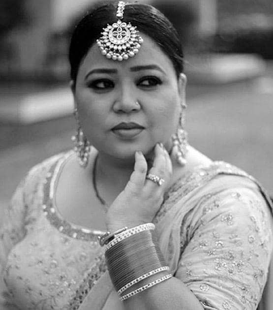 भारती की थ्रोबैक फोटोज, चूड़ा-मंगलसूत्र में दिखा ट्रैडिशनल लुक