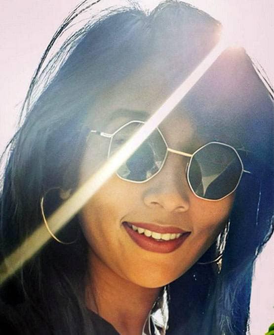 समंदर किनारे नजर आईं मिलिंद सोमन की पत्नी अं‍किता, शेयर की थ्रोबैक फोटो