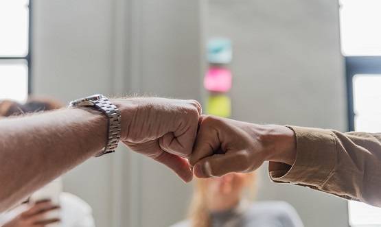 कोरोना को भगाने का सिर्फ एक हथियार, खुद कम हो जाएंगे केस