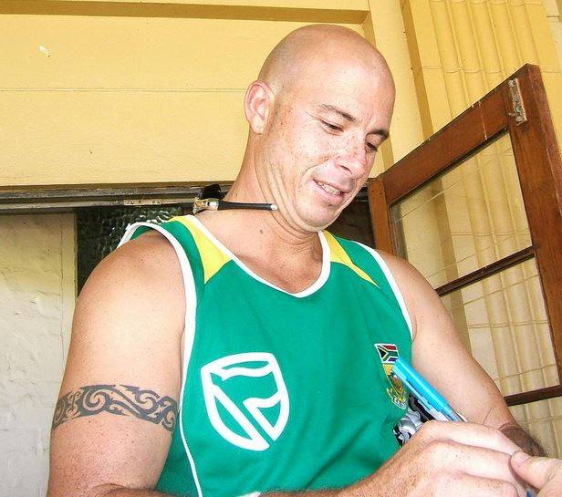 गांजा फूंकते पकड़ा गया था यह अफ्रीकी क्रिकेटर, शराब के नशे में ठोके 175 रन