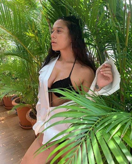 टाइगर श्रॉफ की बहन का बोल्ड अवतार, बिकिनी लुक में तस्वीरें वायरल