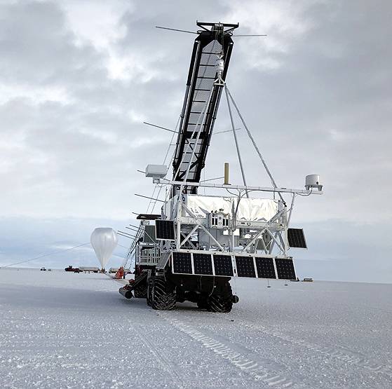 नासा की 'अनीता' ने खोजा दूसरा ब्रह्मांड, यहां उल्टा चलता है समय!