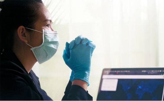 सातवें दिन कोरोना मरीज में दिख रहे अजीब बदलाव, वैज्ञानिक भी उलझे