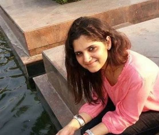 भाई ने बिन बताए भर दिया था बहन का UPSC फॉर्म, बन गई IAS