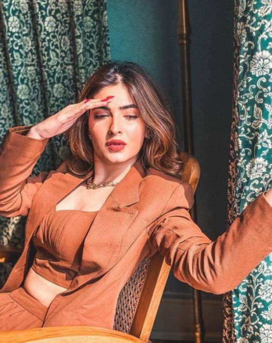 ये है मोहब्बतें फेम एक्ट्रेस ने दिखाए आर्मपिट हेयर्स, बोलीं- फर्क नहीं पड़ता