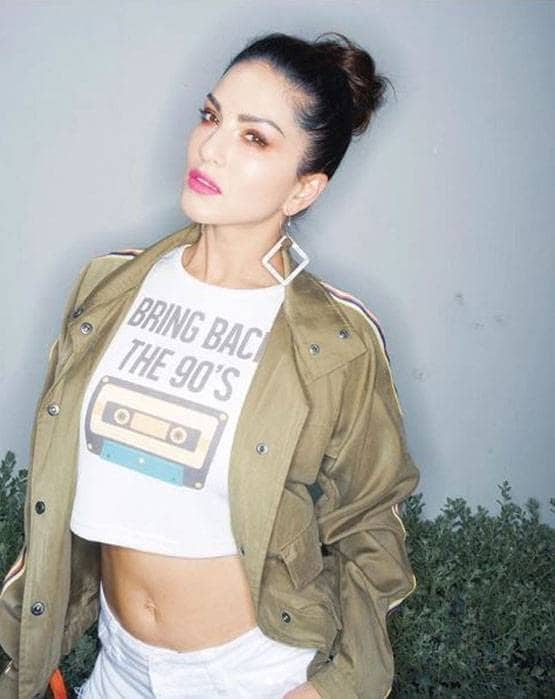 डांस परफॉर्मेंस से बॉलीवुड एंट्री तक, 5 मौके जब विवादों में रहीं सनी